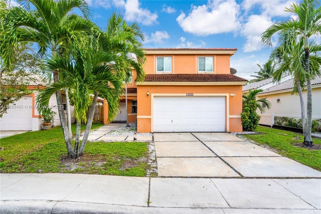 3 of 46 - 10470 Sw 16th St, Pembroke Pines, FL