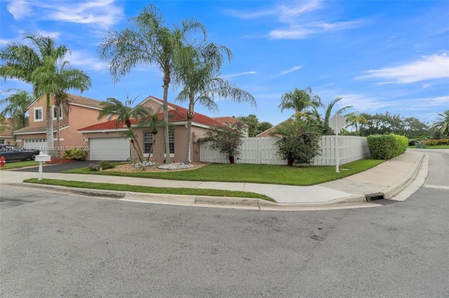 4 of 46 - 362 Bridgeton Rd, Weston, FL