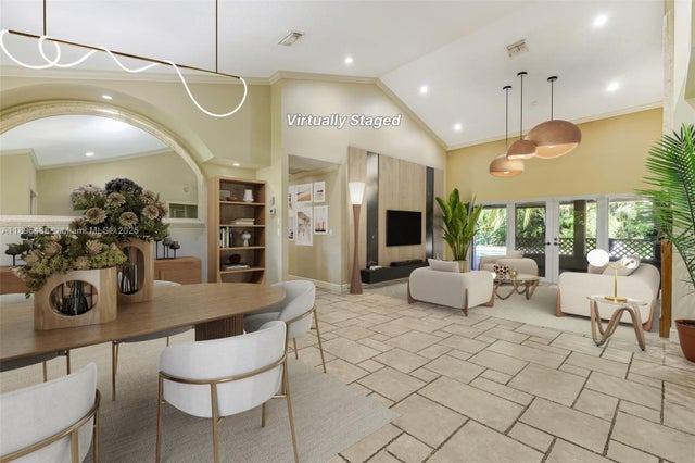 3 of 77 - 10101 Sw 5th St, Plantation, FL