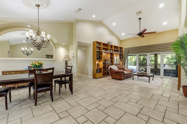 5 of 77 - 10101 Sw 5th St, Plantation, FL