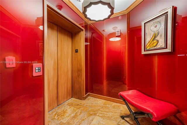 2 of 27 - 1455 Ocean Dr 1408, Miami Beach, FL