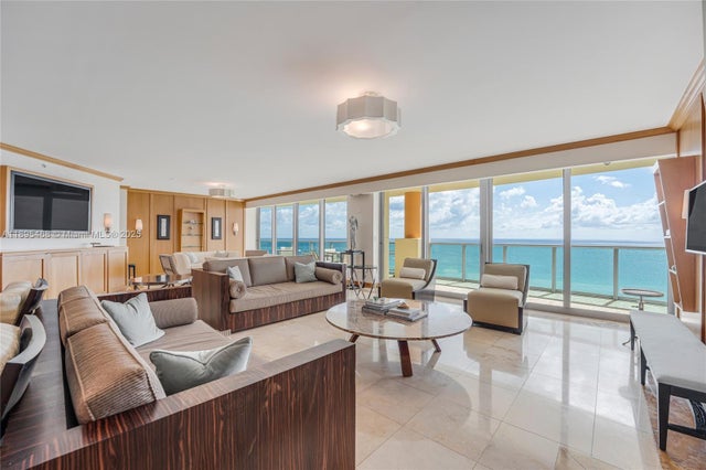 3 of 27 - 1455 Ocean Dr 1408, Miami Beach, FL