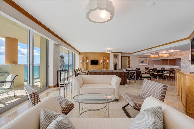 4 of 27 - 1455 Ocean Dr 1408, Miami Beach, FL