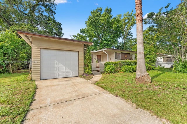 4 of 29 - 7060 Perke Dr, Jacksonville, FL
