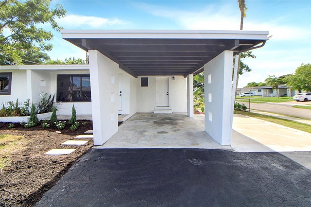 5 of 28 - 2880 Sw 2nd St, Fort Lauderdale, FL