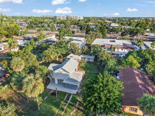 3 of 23 - 223 Sw 1st Ct, Pompano Beach, FL