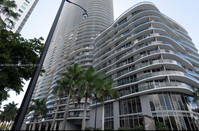 1 of 26 - 488 Ne 18th St 4509, Miami, FL