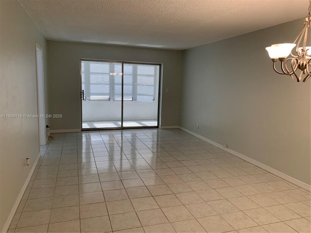 3 of 15 - 400 Ne 20th St A108, Boca Raton, FL