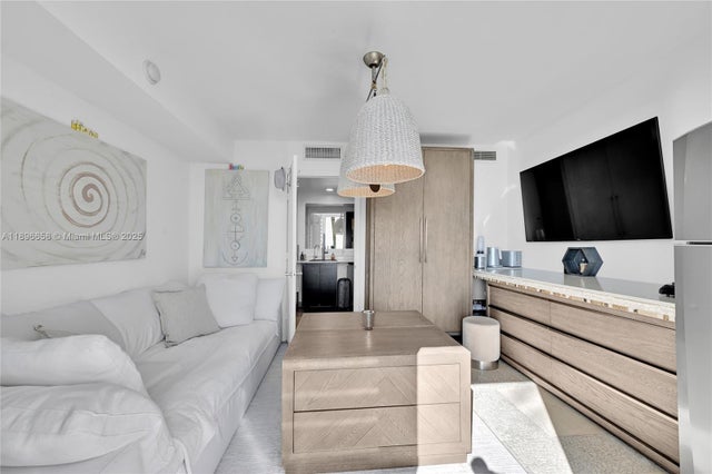 4 of 12 - 1800 S Ocean Dr 207, Hallandale Beach, FL