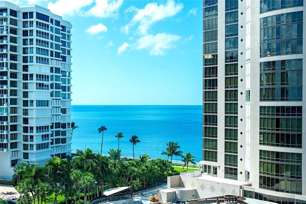 4401 Gulf Shore Blvd N 1007, Naples