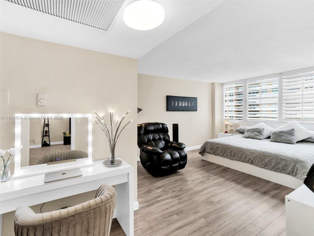 1 of 30 - N/A, Hallandale Beach, FL
