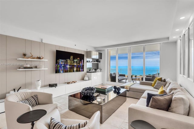 791 Crandon Blvd 1404, Key Biscayne