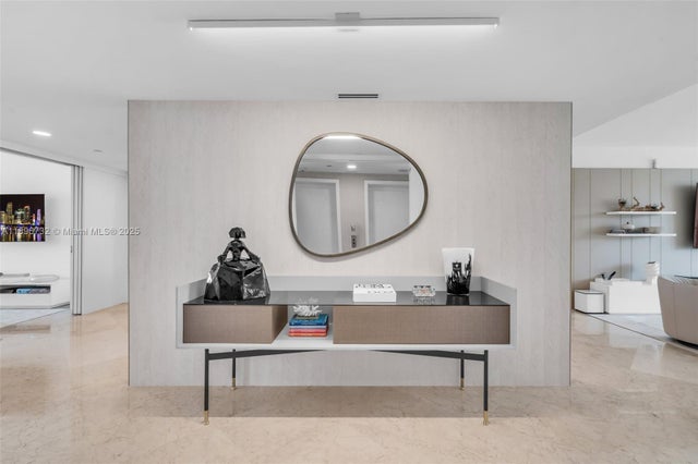 4 of 48 - 791 Crandon Blvd 1404, Key Biscayne, FL