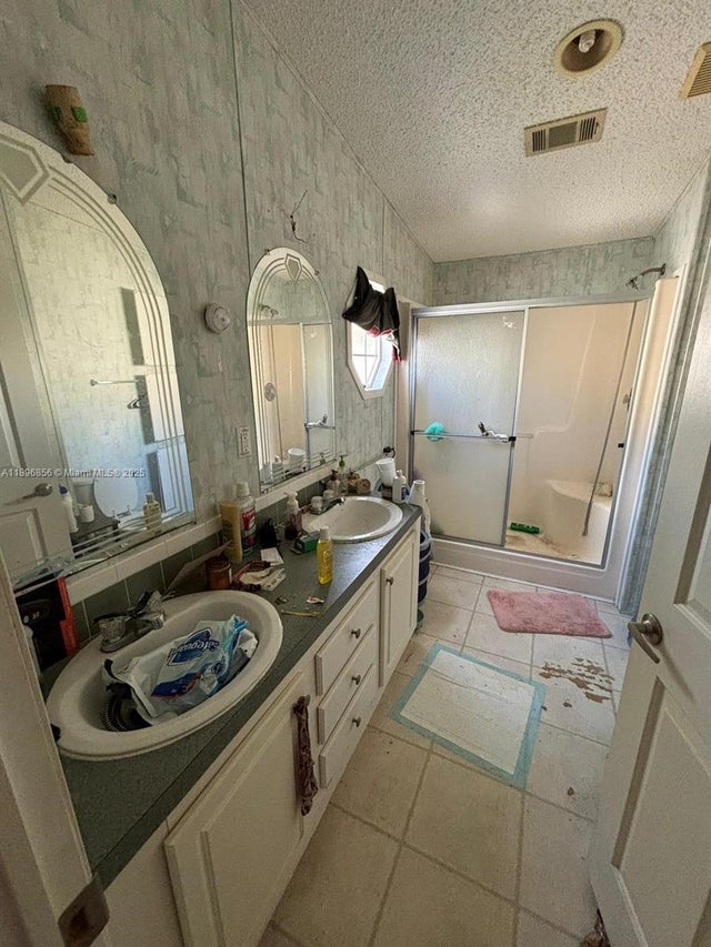 5 of 13 - 220 Ne 12th Ave Lot 37, Homestead, FL