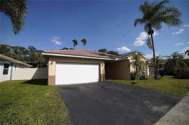 2 of 11 - 1056 Nw 124th Ter, Sunrise, FL