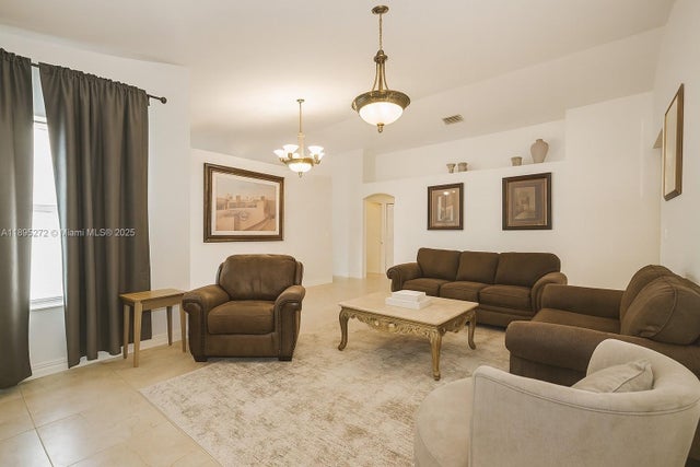 3 of 11 - 1056 Nw 124th Ter, Sunrise, FL