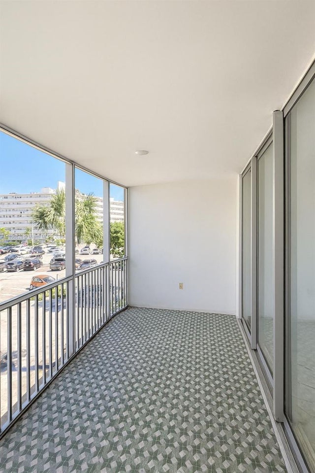 5 of 5 - 1710 Ne 191st St 307-3, Miami, FL