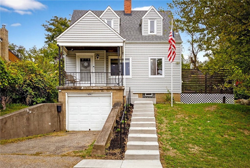 1434 Kinmount, Banksville/Westwood