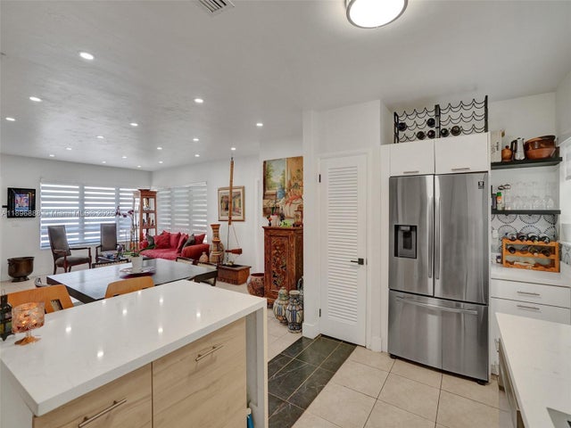 4 of 12 - 281 Ne 112th St, Miami, FL