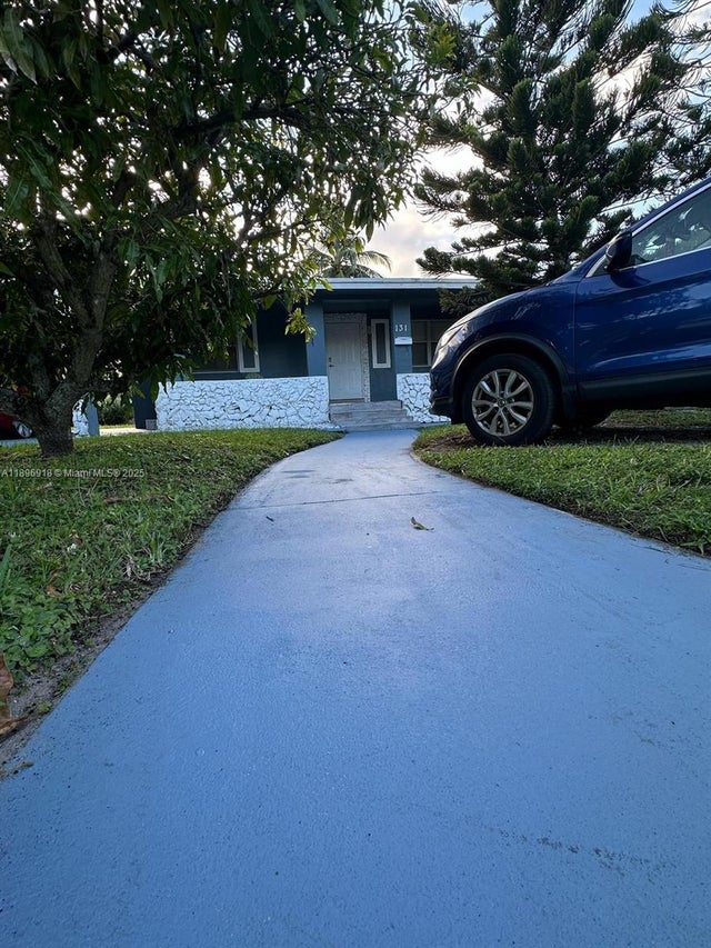 5 of 36 - 131 Carolina Ave, Fort Lauderdale, FL