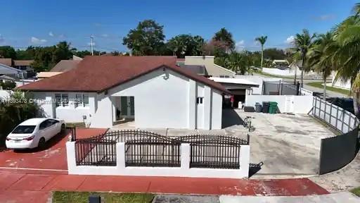 1 of 30 - 20610 Sw 125th Ct, Miami, FL