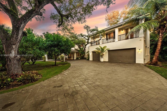 2 of 69 - 8923 Ludlam Rd., Pinecrest, FL