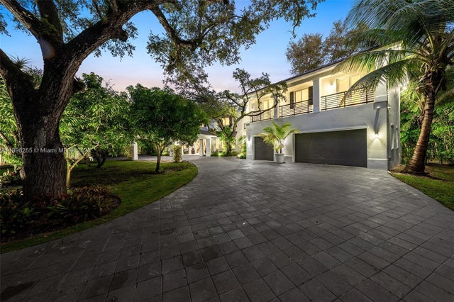 5 of 69 - 8923 Ludlam Rd., Pinecrest, FL