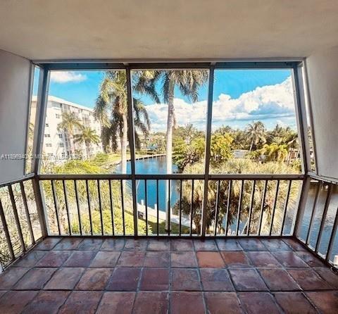 2 of 16 - 3000 Ne 16th Ave 408, Oakland Park, FL