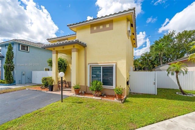 3 of 31 - 18536 Nw 56th Pl, Miami Gardens, FL