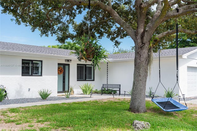3 of 70 - 8895 Sw 197th Ter, Cutler Bay, FL