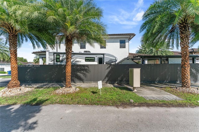 3 of 59 - 14856 Sw 27th Ter, Miami, FL