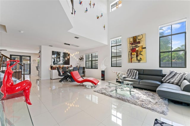 4 of 59 - 14856 Sw 27th Ter, Miami, FL
