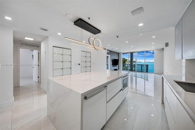 5 of 41 - 7918 Harbor Island Dr 207, North Bay Village, FL