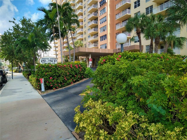 5 of 22 - 251 174th St 2002, Sunny Isles Beach, FL