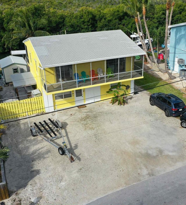 2 of 2 - 164 Venetian Dr, Islamorada, FL