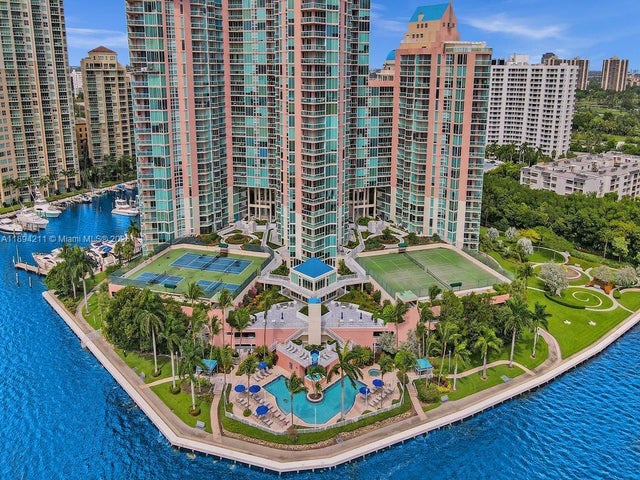 2 of 32 - 3370 Hidden Bay Dr 2607, Aventura, FL