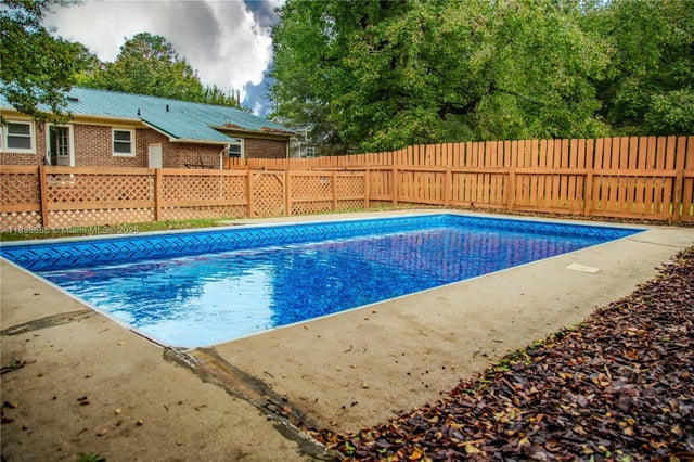 4 of 20 - 325 Craven St, , NC