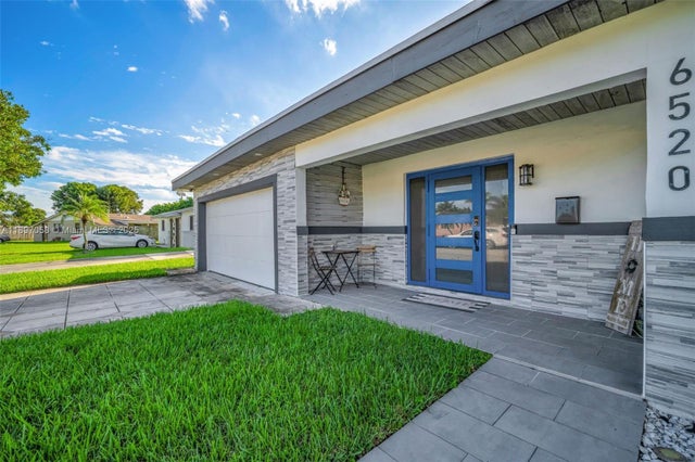 3 of 47 - 6520 Sw 109th Ct, Miami, FL