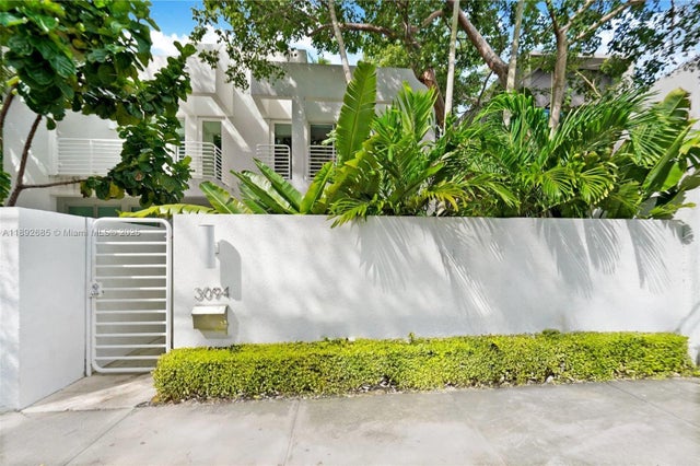 4 of 61 - 3094 Indiana Street 3094, Coconut Grove, FL