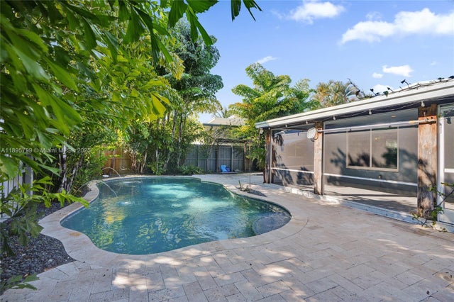 1 of 20 - 1413 Ne 17th Way, Fort Lauderdale, FL