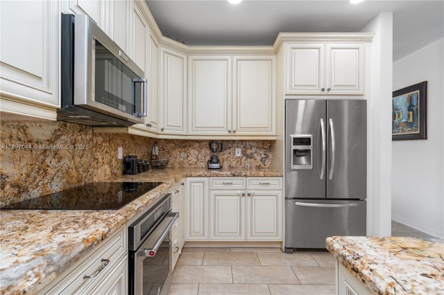 5 of 41 - 4491 Foxtail Ln, Weston, FL