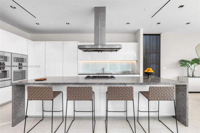 4 of 81 - 1081 W 48th St N01, Miami Beach, FL