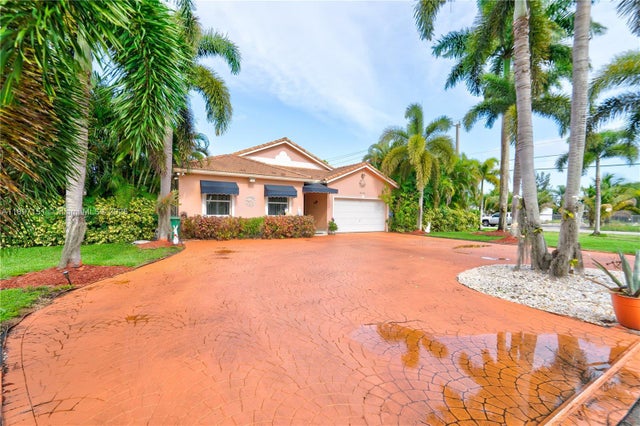 2 of 34 - 21551 Sw 187th Ave, Miami, FL