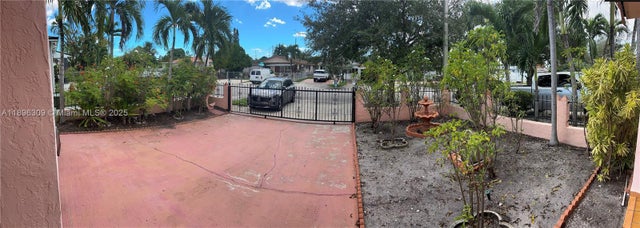 5 of 59 - 665 E 31st St, Hialeah, FL