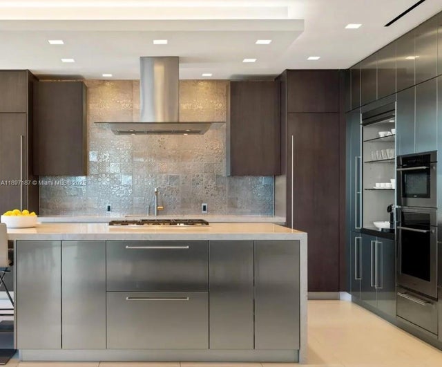 5 of 18 - 16047 Collins Ave 3204, Sunny Isles Beach, FL
