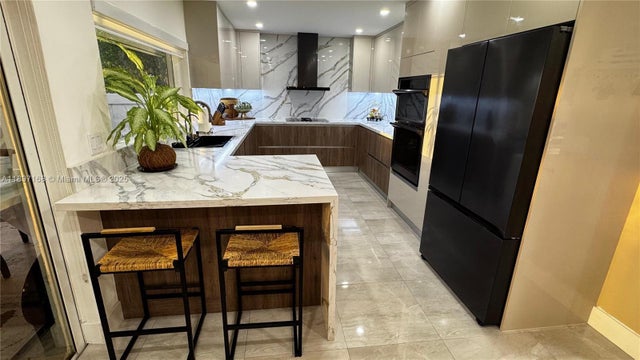 4 of 11 - 11976 Nw 12th St, Pembroke Pines, FL