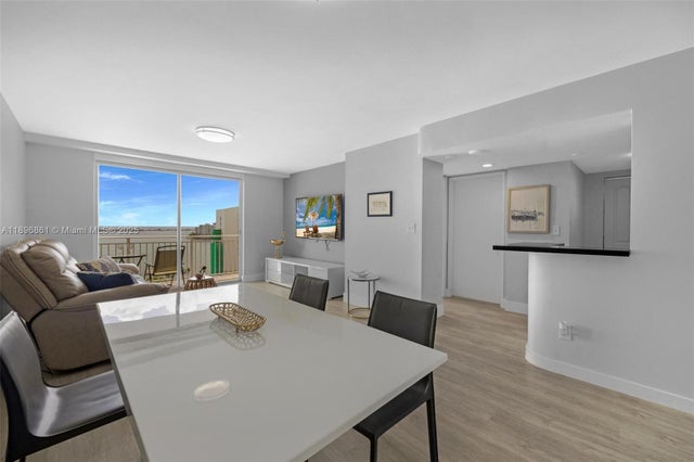 4 of 39 - 770 Claughton Island Dr 1712, Miami, FL