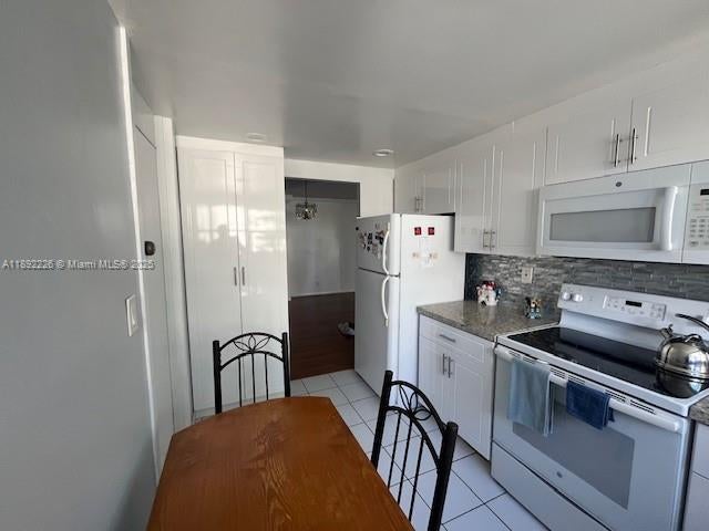 5 of 50 - 920 Ne 199th St 4s, Miami, FL