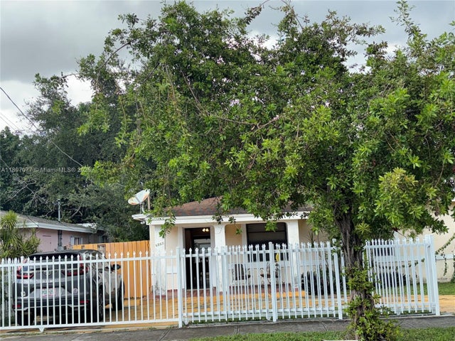 2 of 29 - 6261 Sw 6th St, Miami, FL
