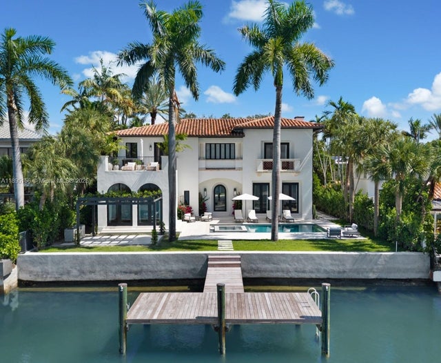 2 of 66 - 5300 N Bay Rd, Miami Beach, FL